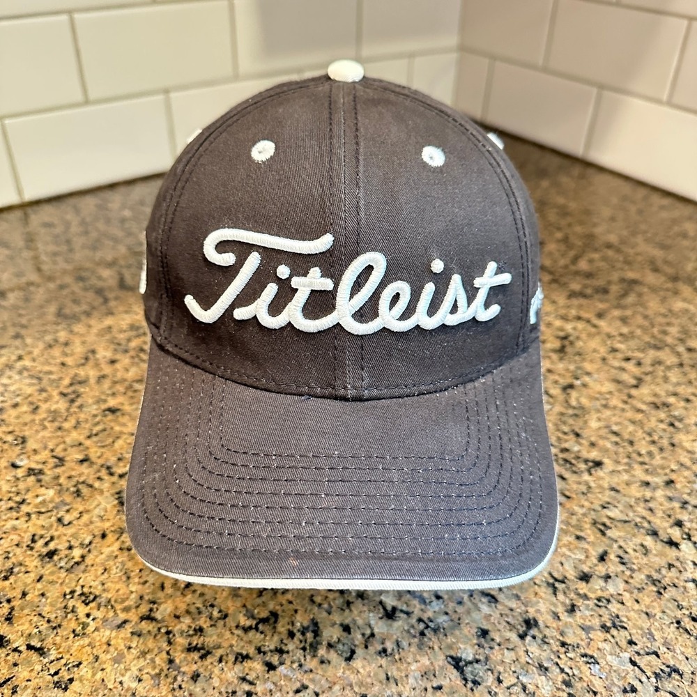 Titleist Pro V1 FJ Golf Baseball Cap Men's Adjustable Dark Gray White Strapback